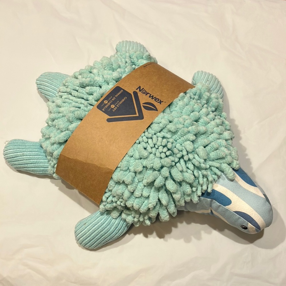 NWT Norwex chenille sea turtle pet